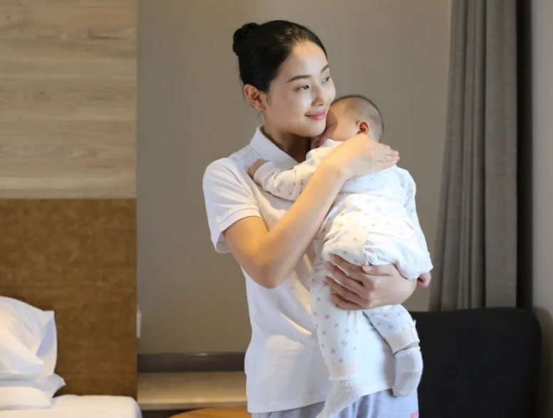 新生兒多久可以抱出門？需要注意什么？新手爸媽要知道